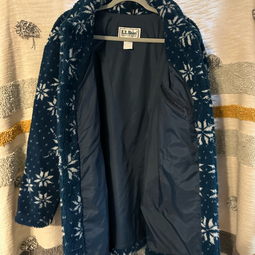 Vintage LL Bean Navy Snowflake Sherpa Fleece Coat - Women’s Large - Picture 6 of 10